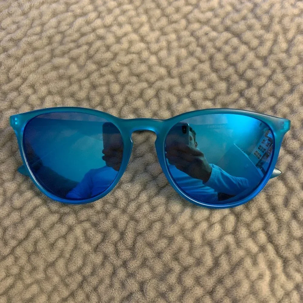 COPY - 🏵2/$30🏵 Fashion Sunglasses - Picture 3 of 9